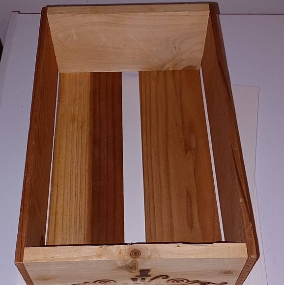 Willy Wonka Limited Special Edition Vineyard Crate - Picture 7 of 8